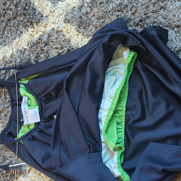 NWT Gretchen Scott Navy and Green Tassel Halter Top With Built in Bra Size XL - Picture 6 of 8